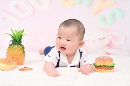 临朐宝宝在妈妈肚子里