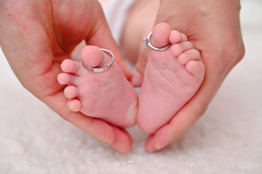 临朐宝宝挤眼睛是怎么回事